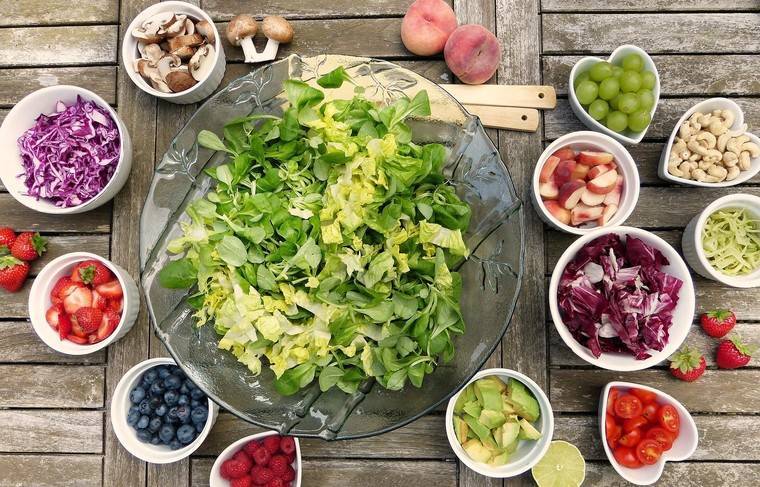 Диетологи назвали овощи, которые помогут похудеть после 40 лет