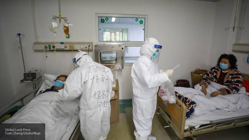 Количество жертв нового коронавируса в Китае достигло 2118