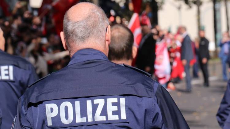 Подозреваемый в стрельбе в кальянных в Германии найден мертвым