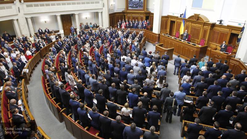 Депутат Рады Рахманин предложил выселить гражданских с границы Донбасса и Украины