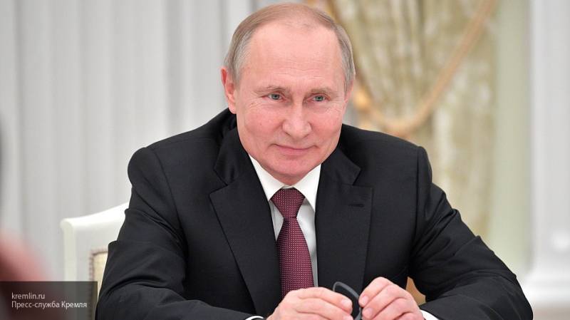 Путина рассмешил интернет-мем про отставку правительства РФ