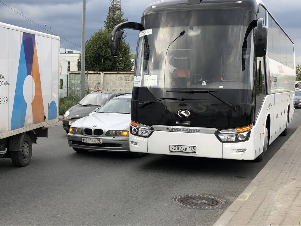 Три человека пострадали при столкновении машин в Костроме