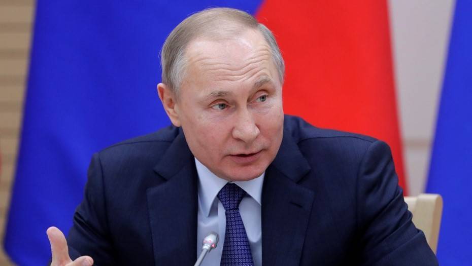 Путин поручил ФСБ активнее очищать от криминала стратегические отрасли экономики