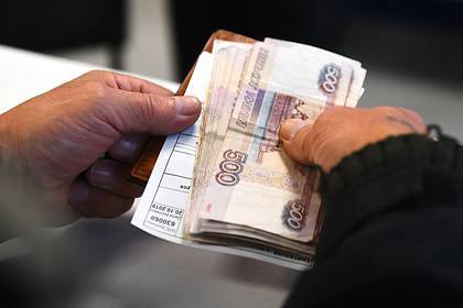Кремль прокомментировал вопрос Путину о жизни на 10 800 рублей