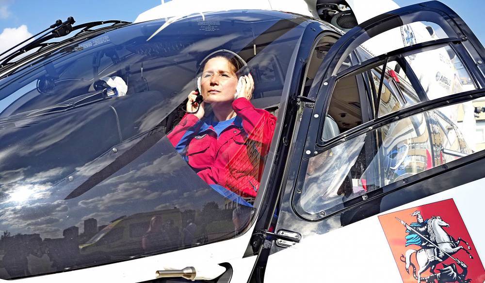 Санитарный вертолет доставил в больницу пациента с инфарктом из ТиНАО