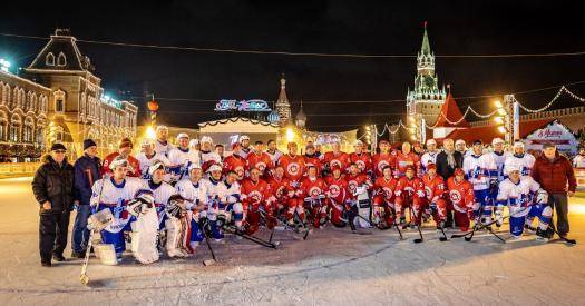 «Легенды хоккея» на Красной площади. В Москве состоялся особый гала-матч
