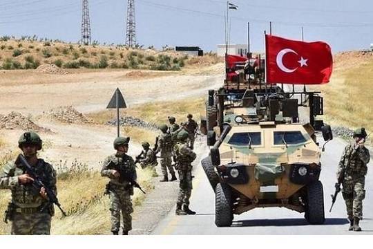 Турецкая армия и сирийская оппозиция начали наступление в Идлибе