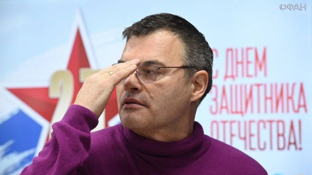Дятлов с грустью рассказал об оставшихся без 23 Февраля сослуживцах на Украине