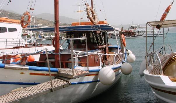Двое российских моряков приговорены в Греции к 395 годам тюрьмы на двоих