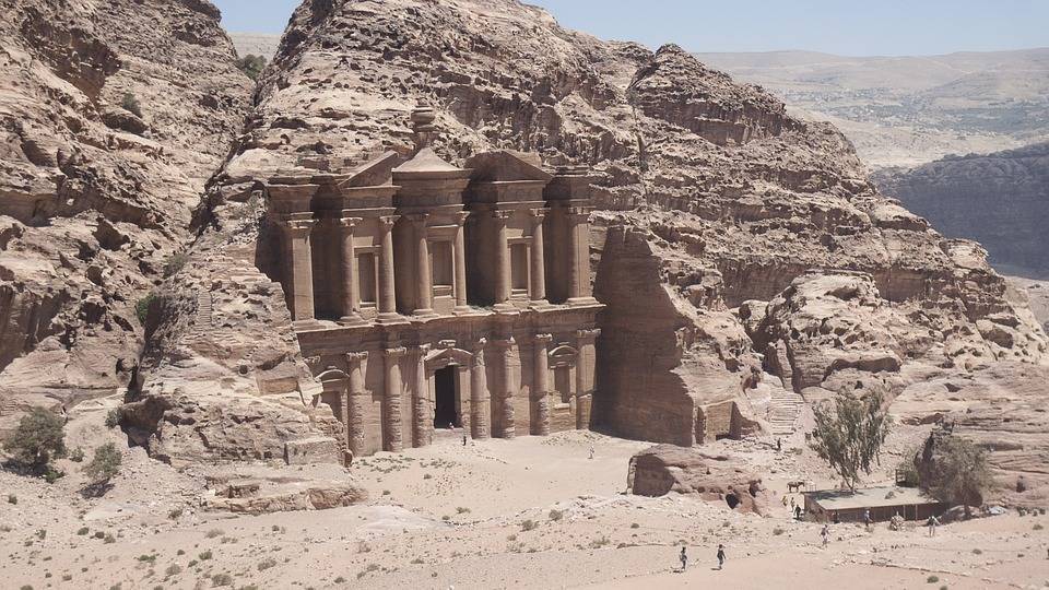 В Иордании при посещении древнего города погиб турист из Италии - Cursorinfo: главные новости Израиля