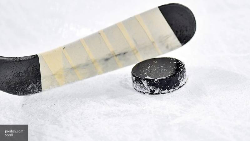 Хоккейная команда для "бабушек" собирается на серьезный матч в Приморье