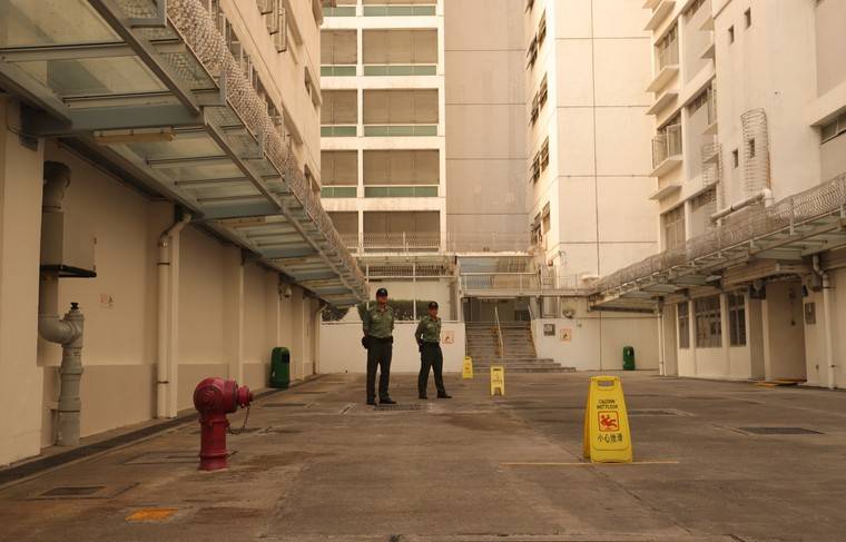 В китайской тюрьме две сотни заключённых заразились коронавирусом