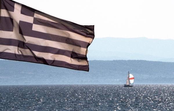 Двум российским морякам в Греции дали почти 400 лет тюрьмы на двоих