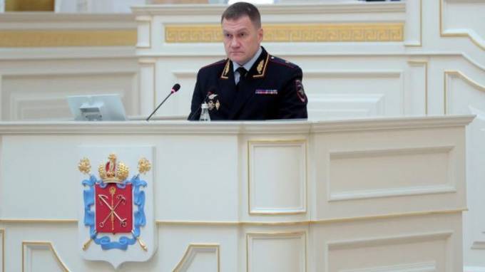 Путин присвоил новое звание генерал-майору полиции Плугину