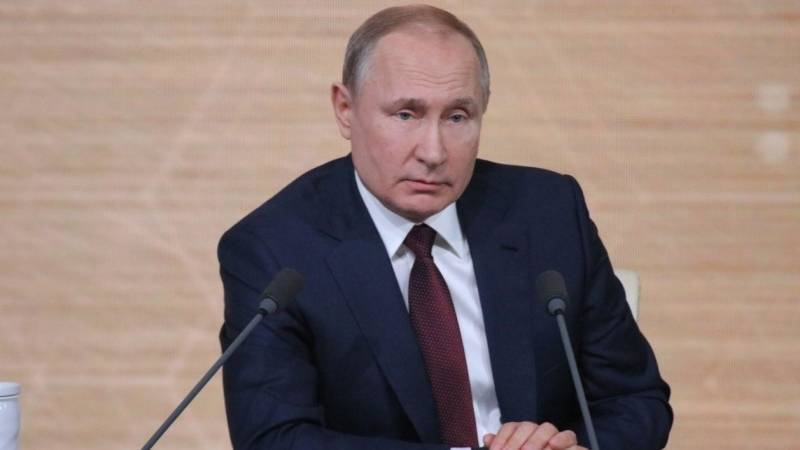 Россияне боятся потери авторитета России после возможного ухода Путина