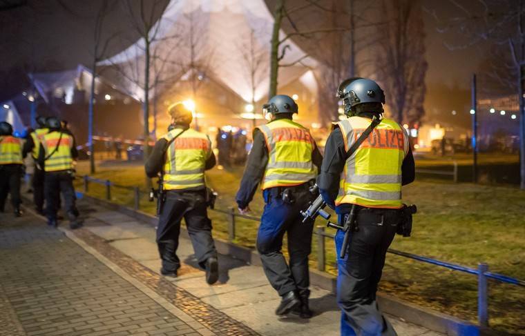 В Германии после теракта в Ханау увеличат число полицейских на улицах