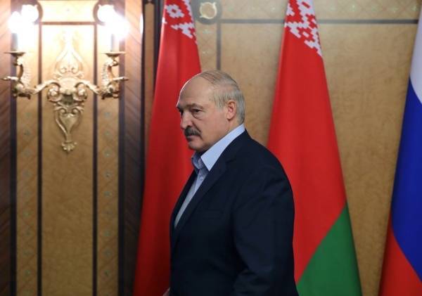 Лукашенко сообщил о предложении Путина выплатить компенсацию до 300 млн долларов