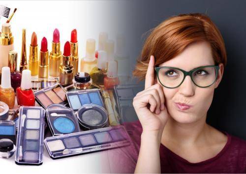 Минимализмом и не пахнет: Столяров озвучил главные макияжные тренды весны