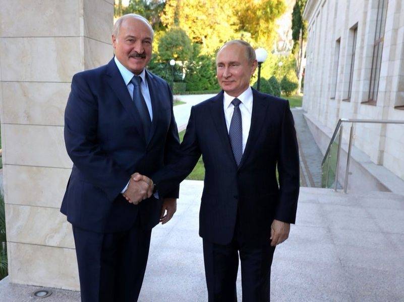 Лукашенко заявил, что Путин согласен компенсировать Беларуси $300 млн