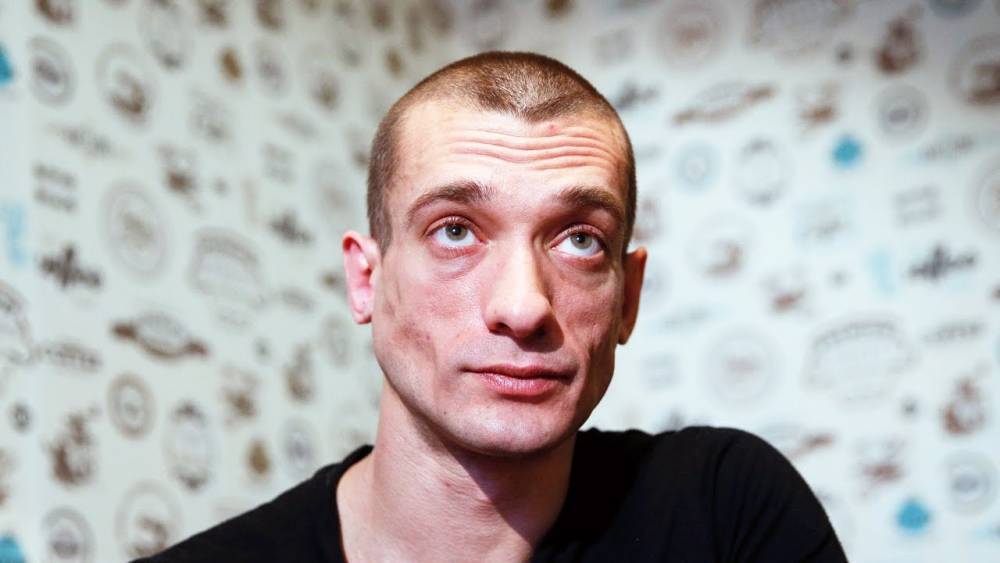 Художник Павленский признался в том, что украл интимное видео кандидата в мэры Парижа у своей подруги