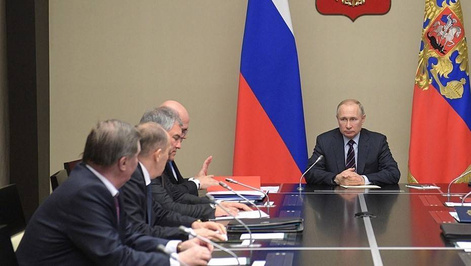Путин проинформировал Совбез об итогах переговоров с Лукашенко