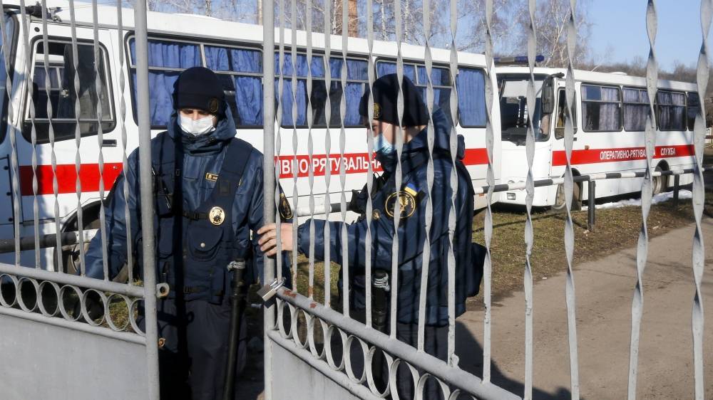 Украинская полиция возбудила пять уголовных дел после беспорядков из-за эвакуации из КНР