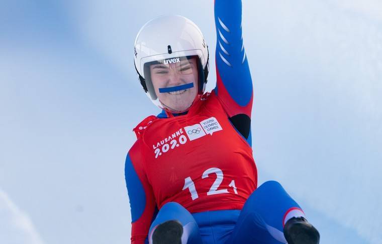 Логинова завоевала серебро на юношеском ЧМ по санному спорту