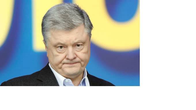 Украинский суд разрешил принудительно привести Петра Порошенко на допрос