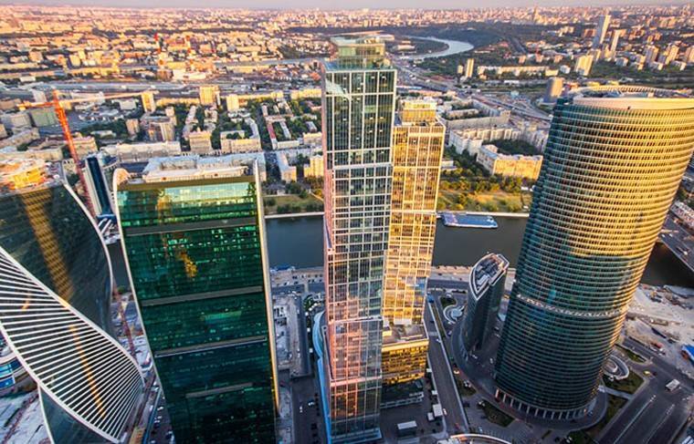 В башне «Москва-Сити» произошло обрушение части стеклянной стены