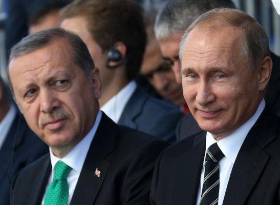 Путин выразил Эрдогану озабоченность агрессией экстремистов в Идлибе