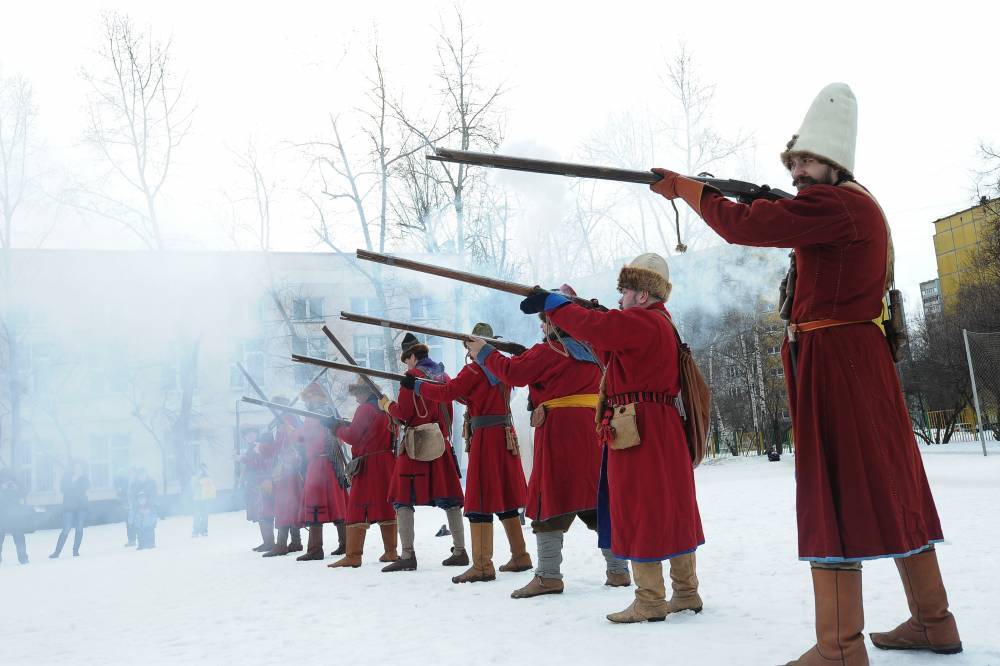 Вооружение Смутного времени и войны 1812 года покажут 23 Февраля в Москве
