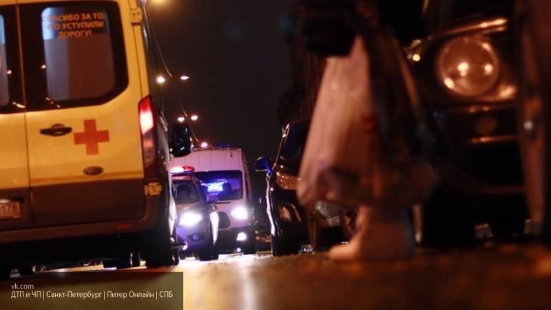 Иномарка сбила пешехода в Москве, пострадавший госпитализирован