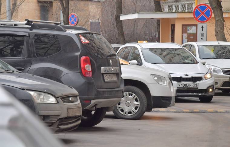 Московские парковки будут бесплатными 23 и 24 февраля