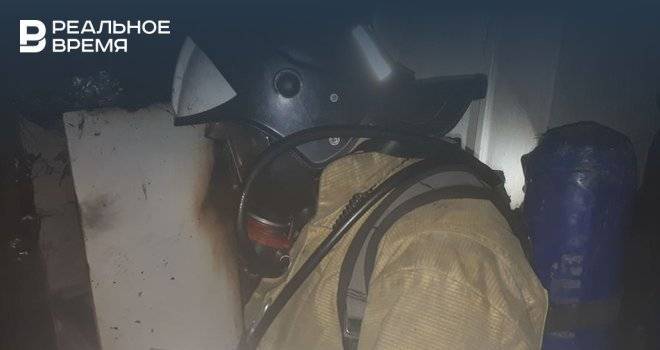 В Татарстане из-за неосторожности при курении произошел пожар в старинном доме