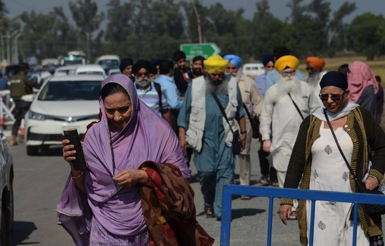 Пакистан из-за коронавируса закроет границу с Ираном