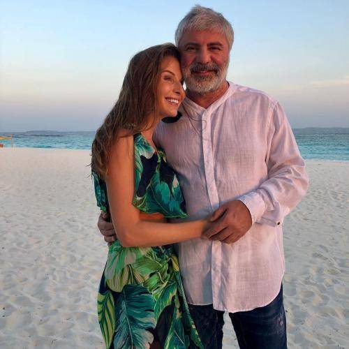 И любовницы не нужны! 55-летний Сосо Павлиашвили похвастался задорными танцами с женой