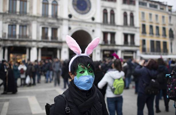 Один из крупнейших в мире карнавалов захотели отменить из-за коронавируса