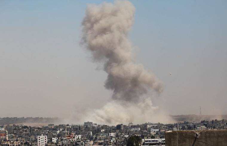 Израильская армия начала атаку на палестинские объекты в секторе Газа
