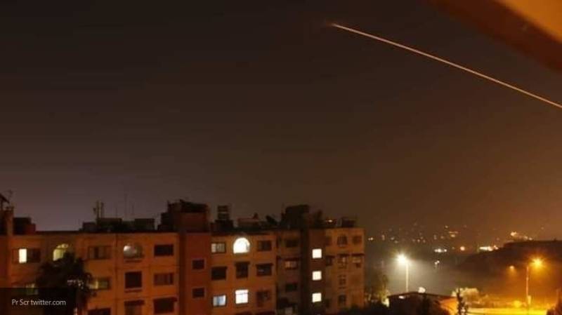 Появилось видео отражения сирийскими ПВО ракетных атак Израиля