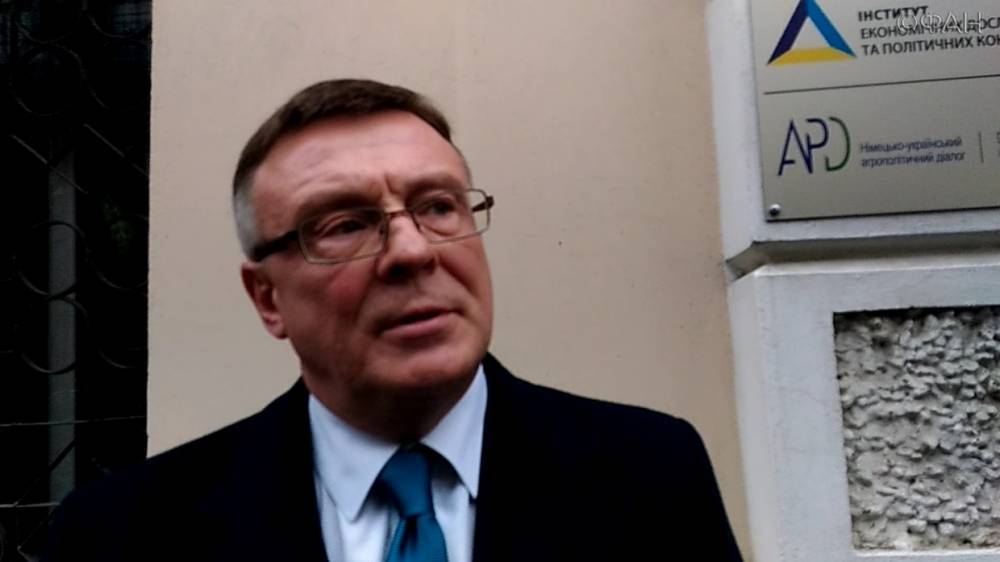 Источник заявил о возможной причастности экс-главы МИД Украины к убийству Старицкого