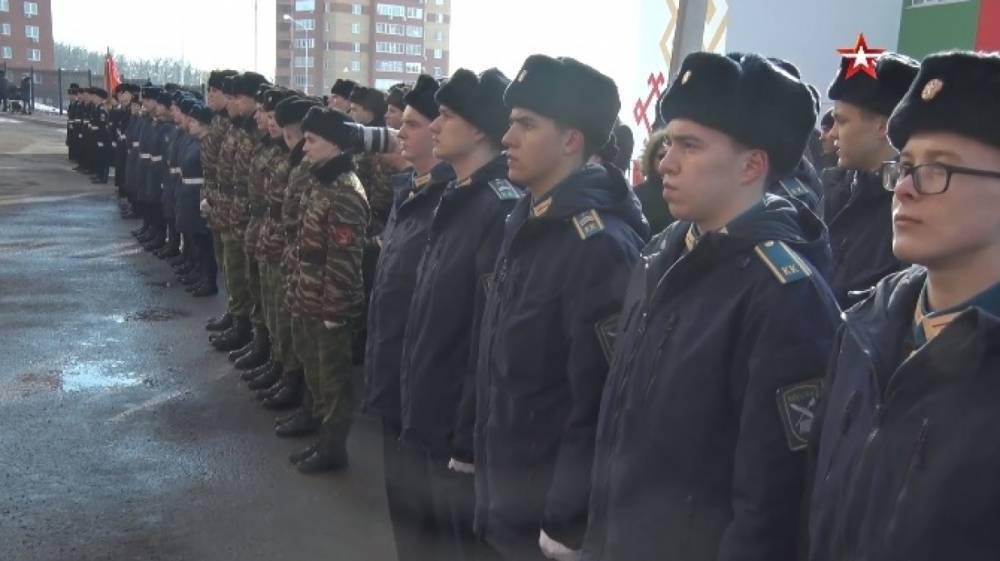 Военный парад для 102-летнего героя-фронтовика провели в Уфе