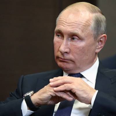 Владимир Путин: "Россия продолжит модернизировать армию и флот"