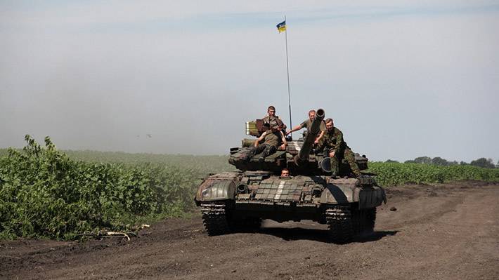 Экс-глава Минобороны Украины пожаловался на нежелание молодежи служить в армии