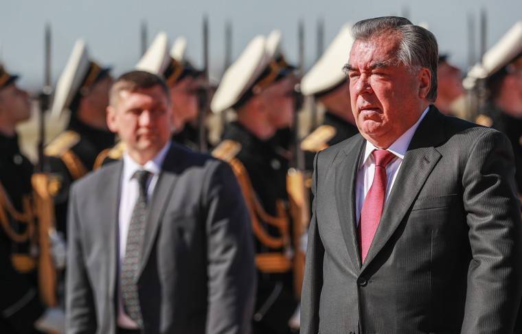 Президент Таджикистана приедет в Москву на парад Победы