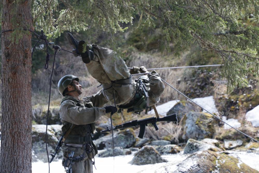 Военно-тактические учения разведчиков стартовали в Крыму