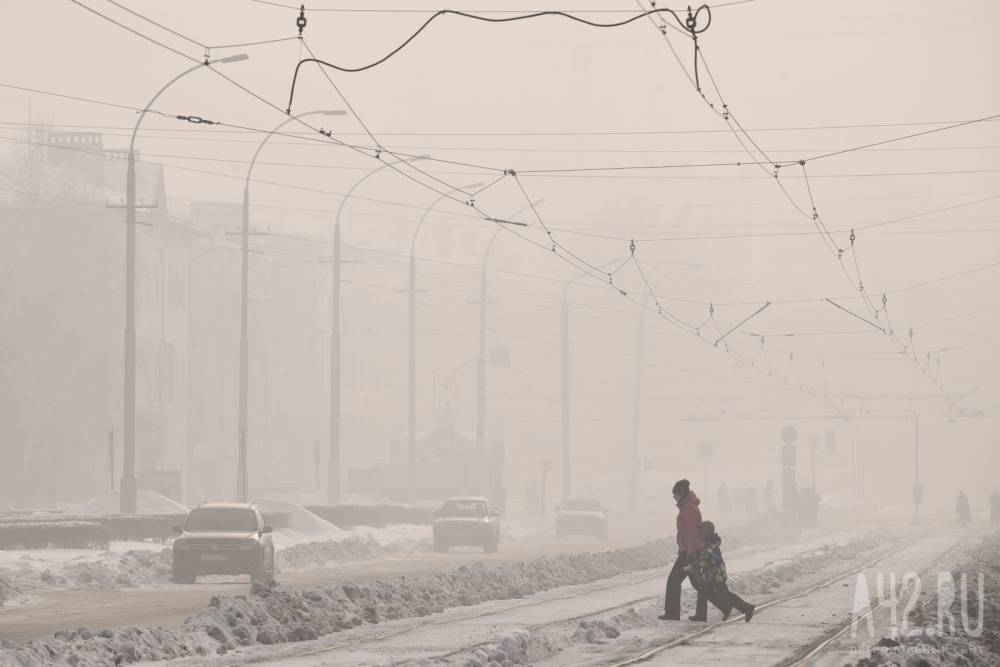 Кемеровчане публикуют в соцсетях фото густого тумана