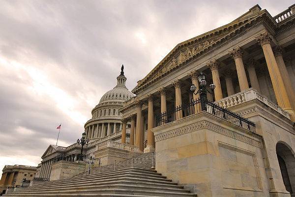 В сенате США потребовали санкций против России за «вмешательство в выборы»