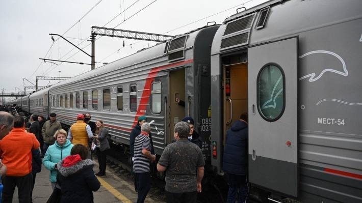 Почти 200 тысяч людей купили билеты на поезд в Крым с конца 2019 года