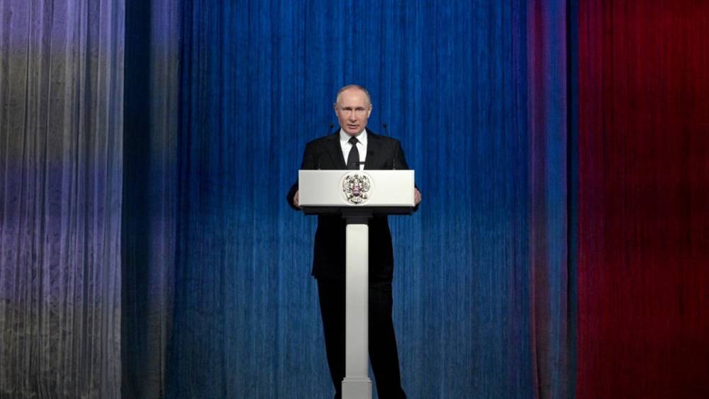 Путин указал на важность уверенного развития РФ при реализации нацпроектов
