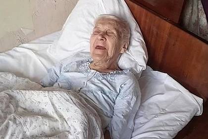 Мигранты поселились в квартире 93-летней россиянки и поили ее уксусом ради денег